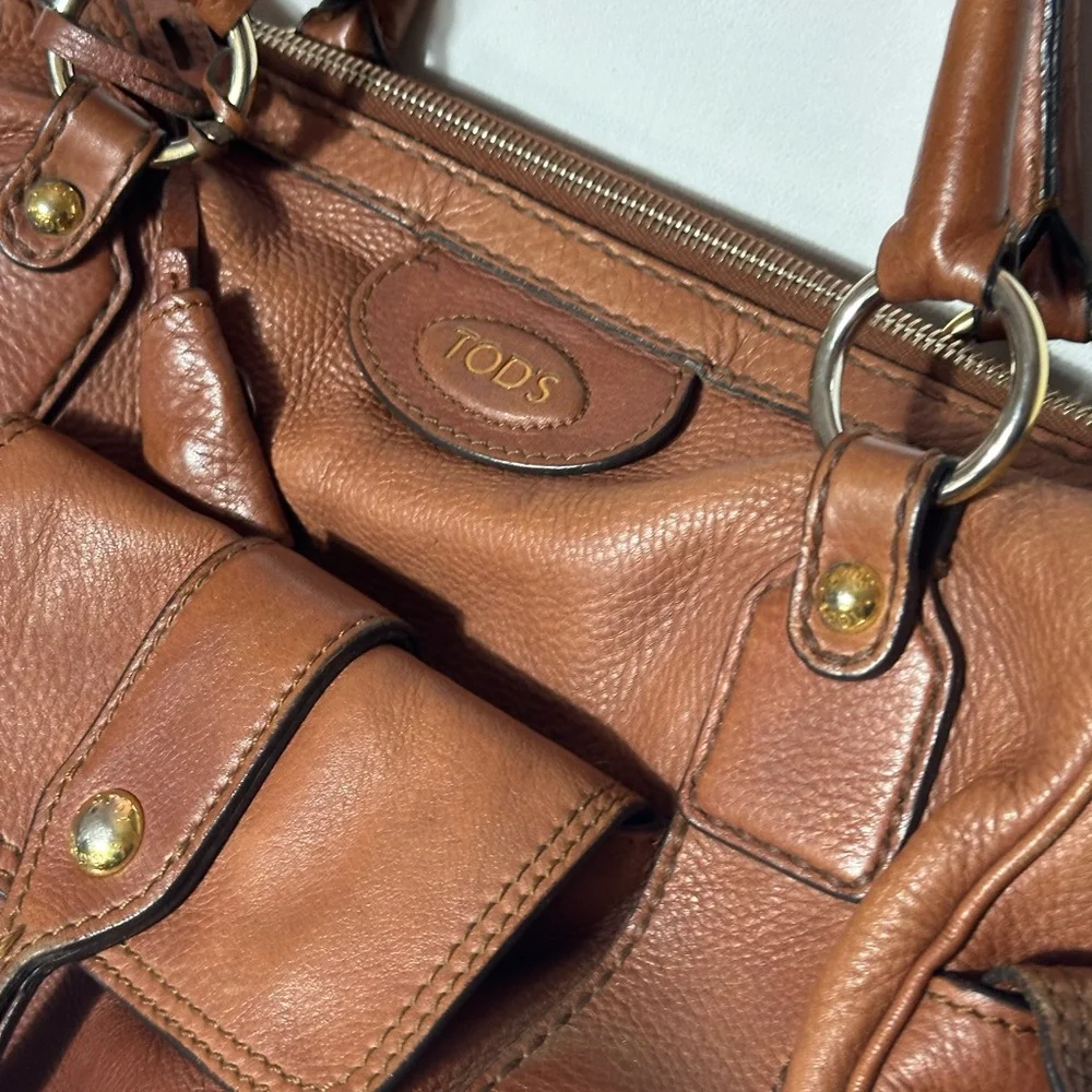 Vintage 90s Y2K Tod's Brown Leather Shoulder Bag with Timeless Design City Bag - Picture 2 of 7
